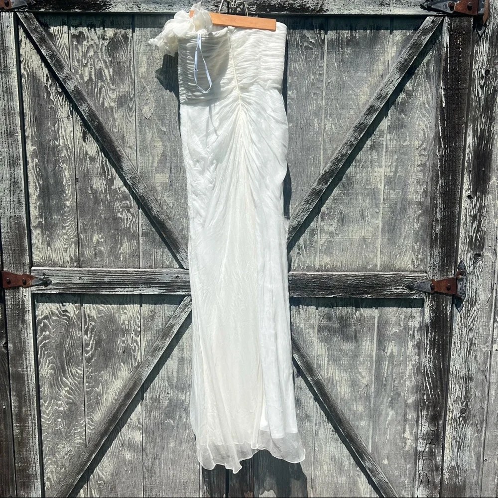 Tadashi Shoji Wedding Dress​